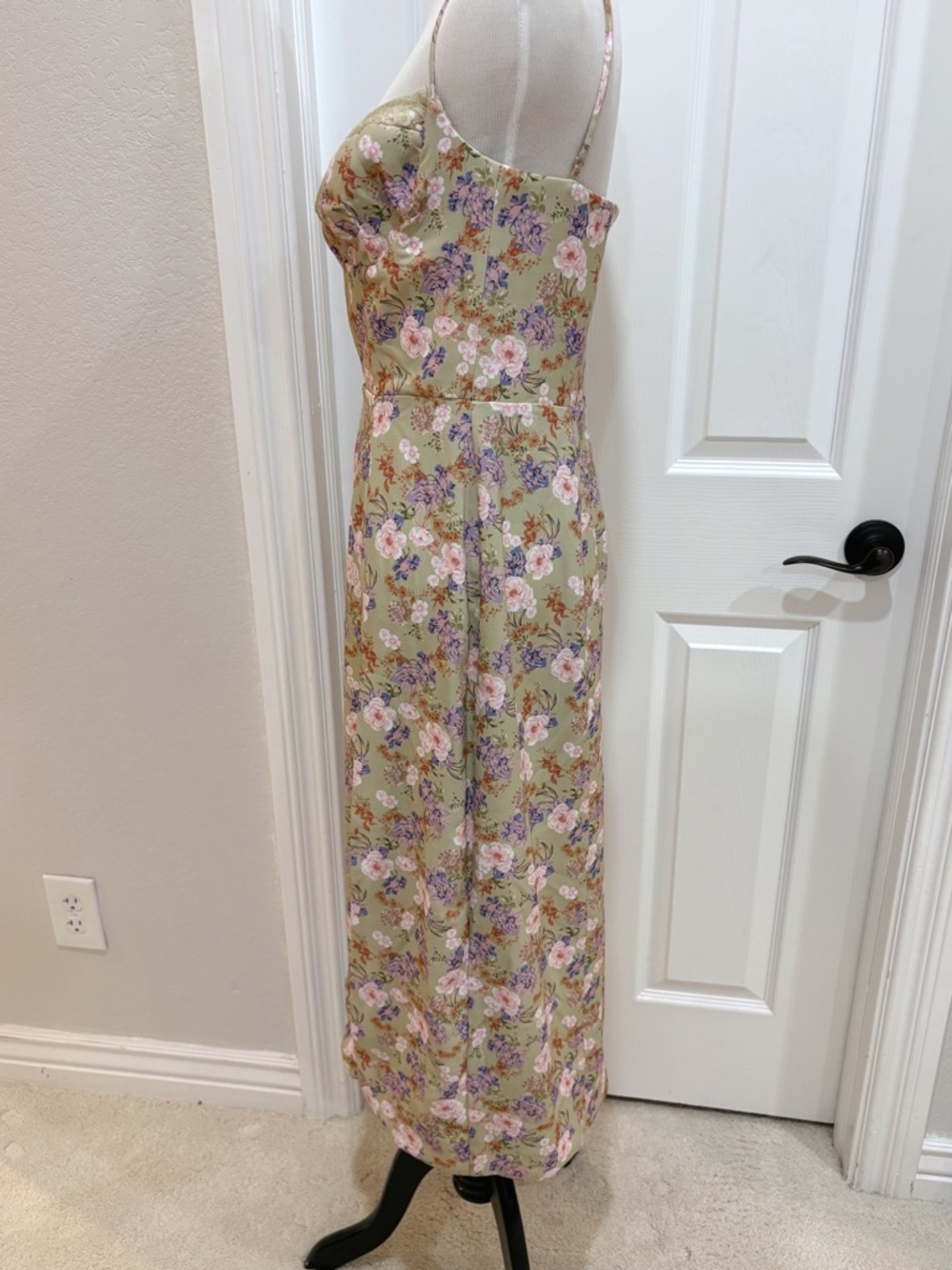 NWOT House of CB Corset Crepe Midi Sundress Peony Print Plus Cup Medium - Picture 12 of 16